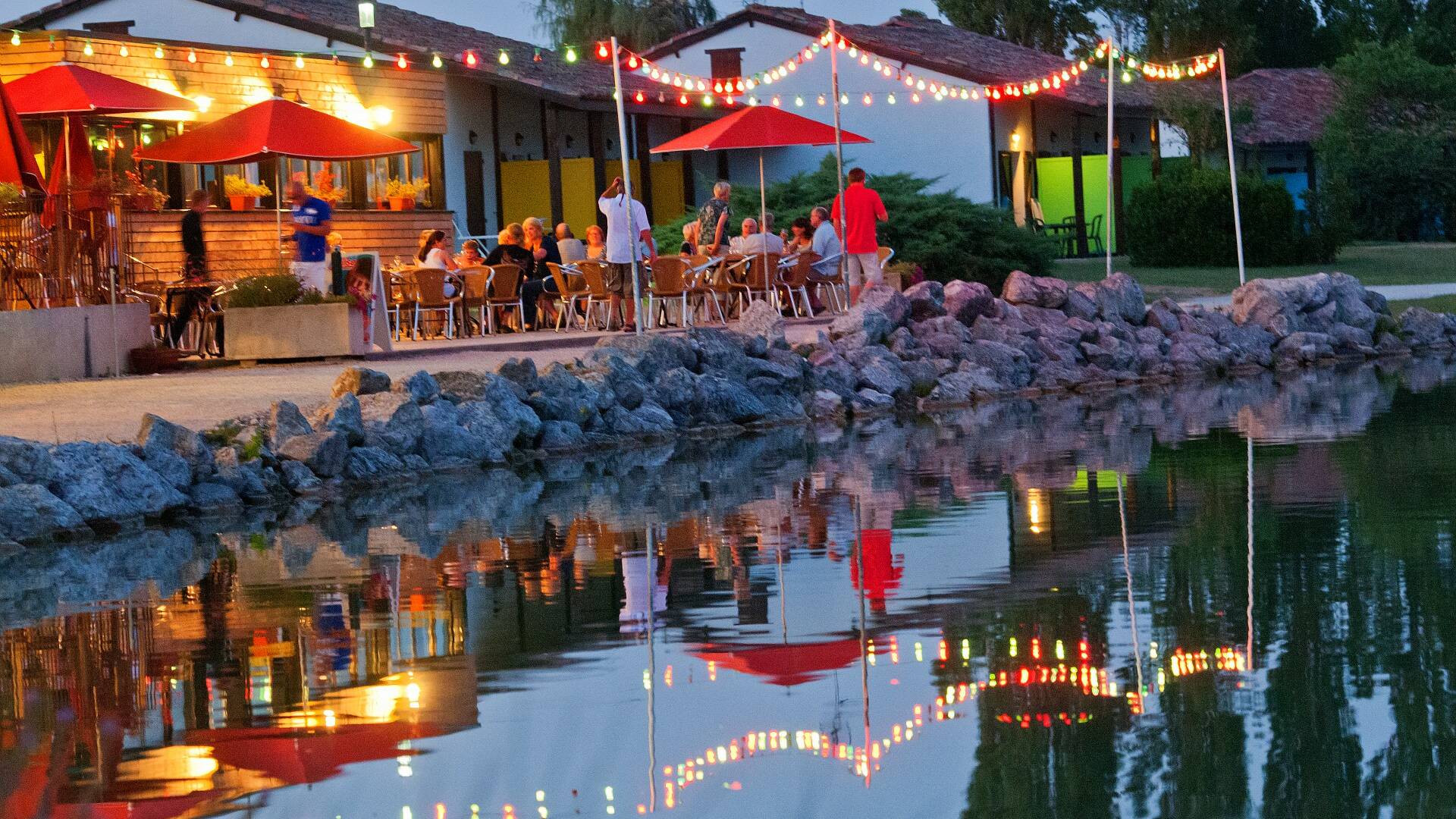 Lac et restaurant, Village de vacances, Club découverte *** Vacanciel Les Rivages, Samatan, Savès