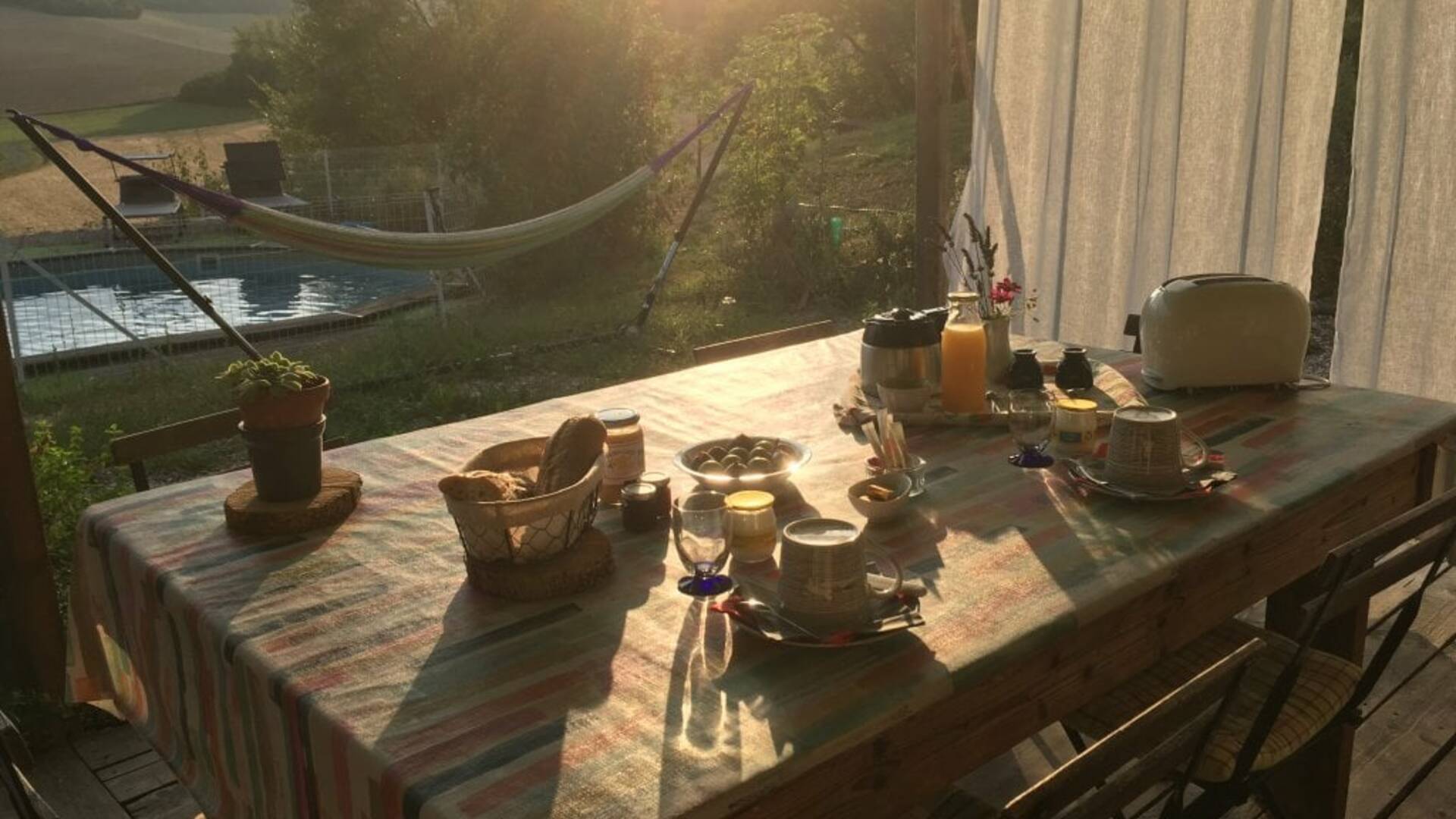 Chambre d'hôtes "Aux deux mariols", Montadet, Savès, Gers, France.